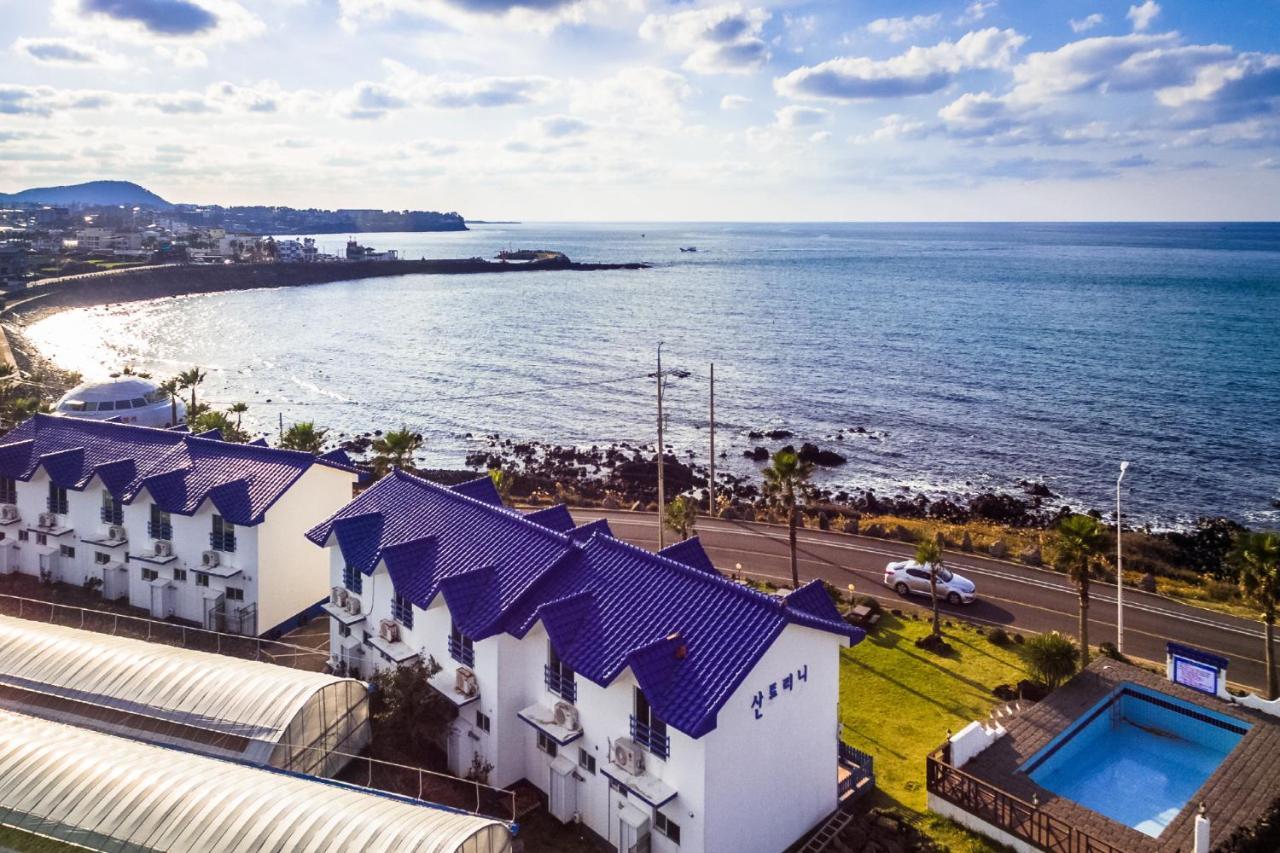 Santorini Pension Чеджудо Экстерьер фото