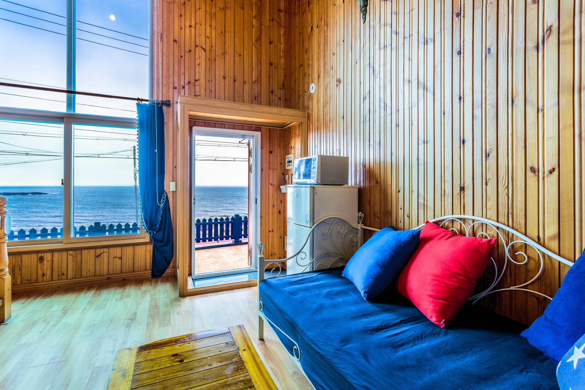 Santorini Pension Чеджудо Экстерьер фото