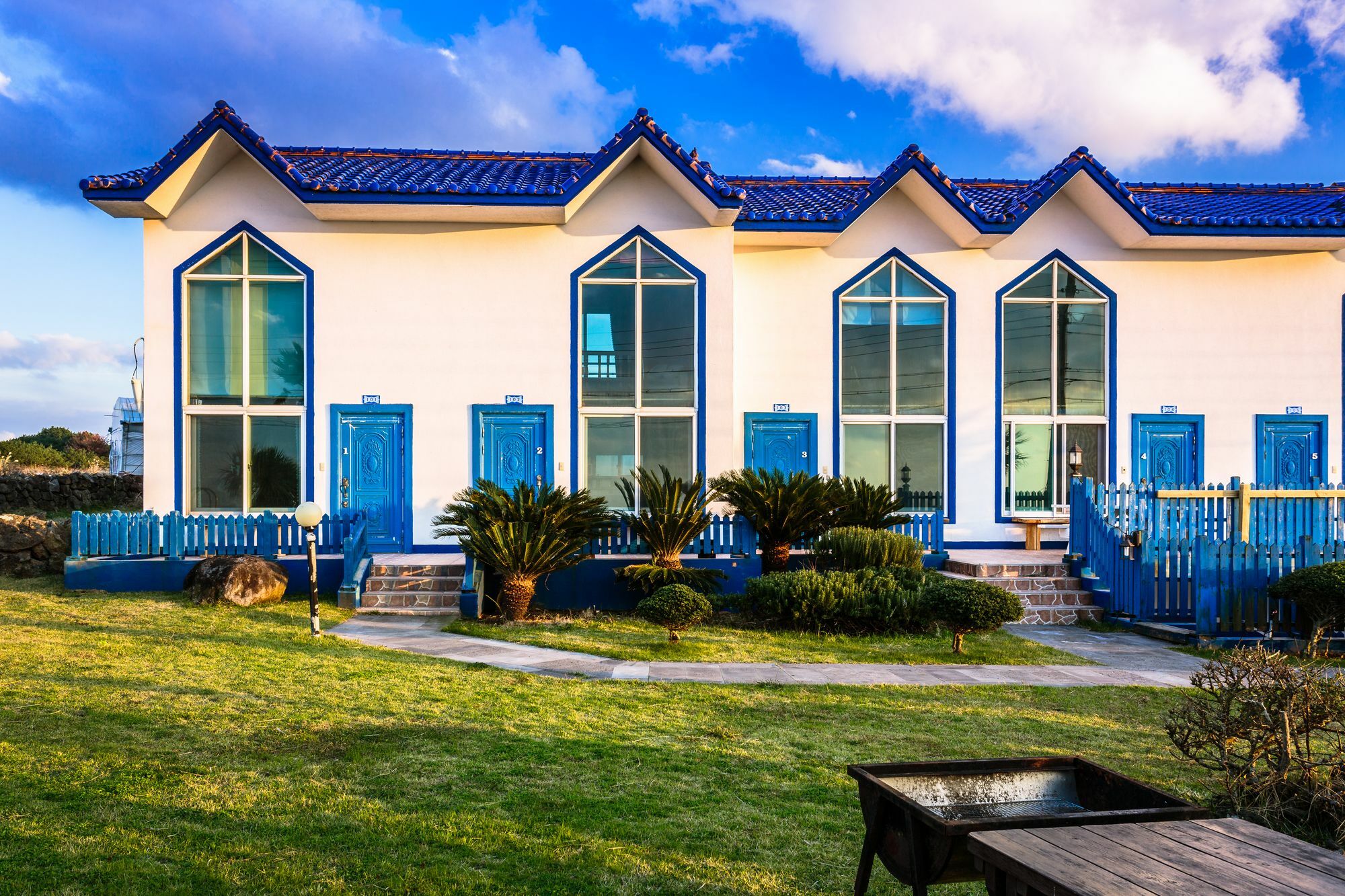 Santorini Pension Чеджудо Экстерьер фото